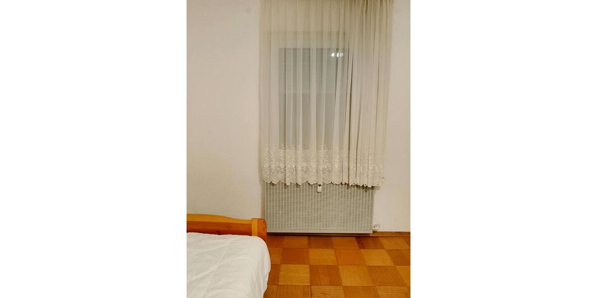 Etagenwohnung Oberkochen - 1 Zimmer, 12 m&sup2;, 425&euro; | Angebot:25853855