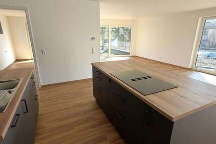 Wohnung Eutingen im Gäu - 3 Zimmer, 115 m&sup2;, 1.355&euro; | Angebot:27074163