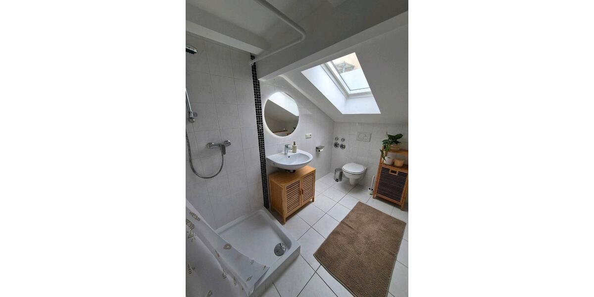 Dachgeschoßwohnung Augsburg Innenstadt - 2 Zimmer, 40 m&sup2;, 950&euro; | Angebot:26250533