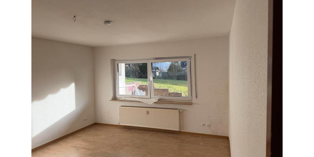 Erdgeschoßwohnung Eschenburg - 3 Zimmer, 90 m&sup2;, 950&euro; | Angebot:25239286