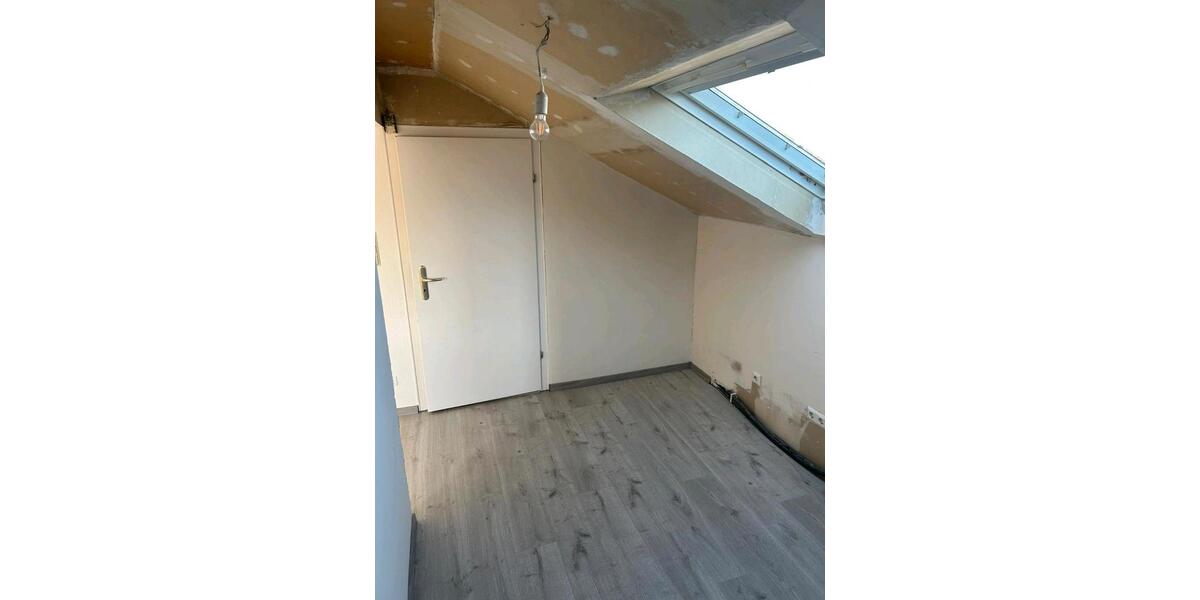 Dachgeschoßwohnung Edertal - 3 Zimmer, 70 m&sup2;, 450&euro; | Angebot:26652252
