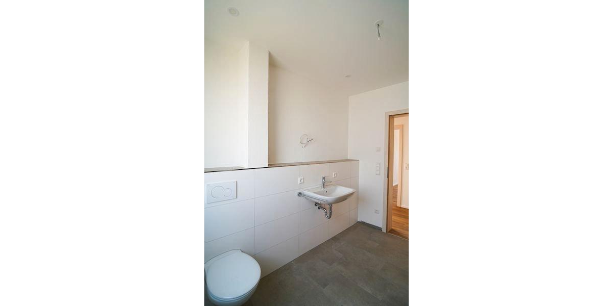 Erdgeschoßwohnung Wellendingen - 4.5 Zimmer, 130 m&sup2;, 1.330&euro; | Angebot:26083445