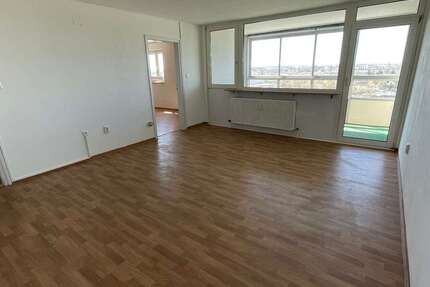 Wohnung Erlangen Am Anger - 3 Zimmer, 77 m&sup2;, 666&euro; | Angebot:26080866