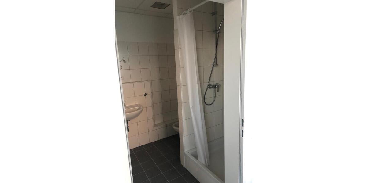Gewerbeobjekt Leingarten - 1.300&euro; | Angebot:24707947