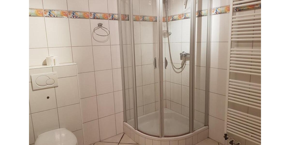 Erdgeschoßwohnung Haseldorf - 3 Zimmer, 130 m&sup2;, 1.300&euro; | Angebot:25612493