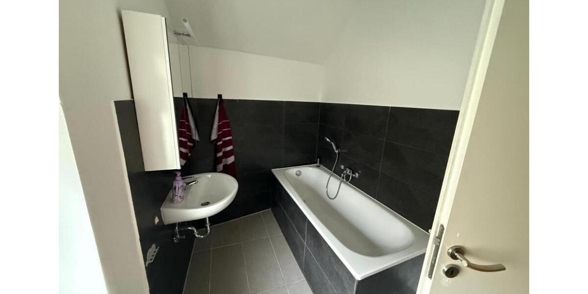 Wohnen auf Zeit Bochum Bochum-Nord - 4 Zimmer, 80 m&sup2;, 25&euro; | Angebot:24660846