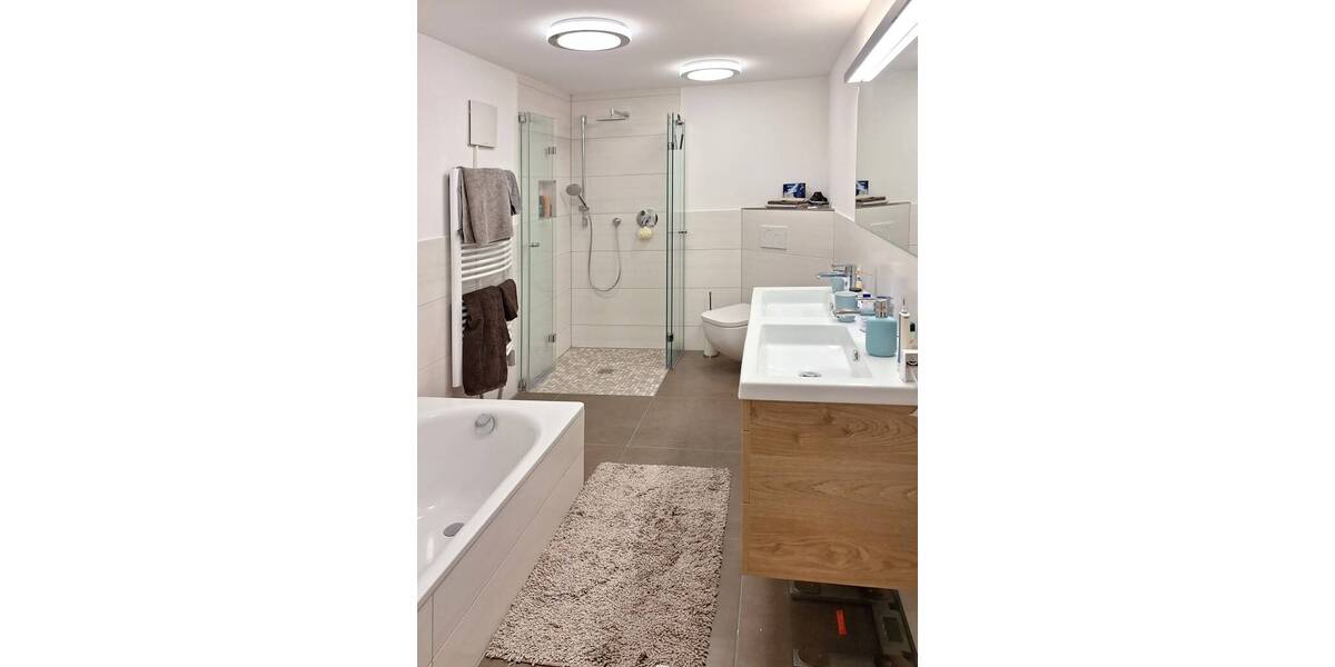 Mehrfamilienhaus, Wohnhaus Villingen-Schwenningen Villingen - 5 Zimmer, 1.300&euro; | Angebot:26161065