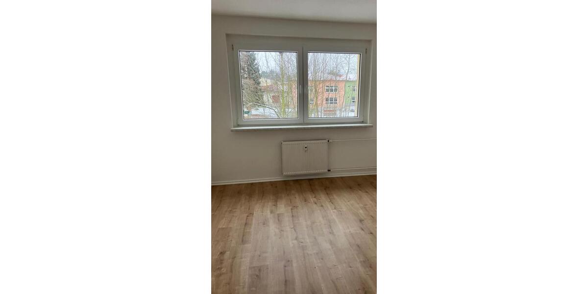 Etagenwohnung Bernsdorf - 2 Zimmer, 48 m&sup2;, 249&euro; | Angebot:25907374