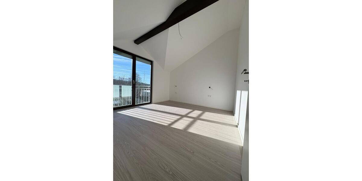 Einfamilienhaus Wunsiedel - 5 Zimmer, 155 m&sup2;, 1.550&euro; | Angebot:24478086