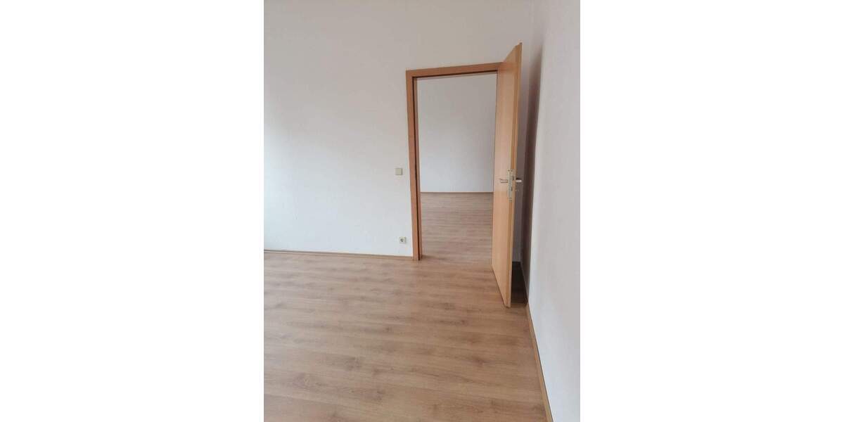 Etagenwohnung Neupetershain - 3 Zimmer, 68 m&sup2;, 408&euro; | Angebot:25799859