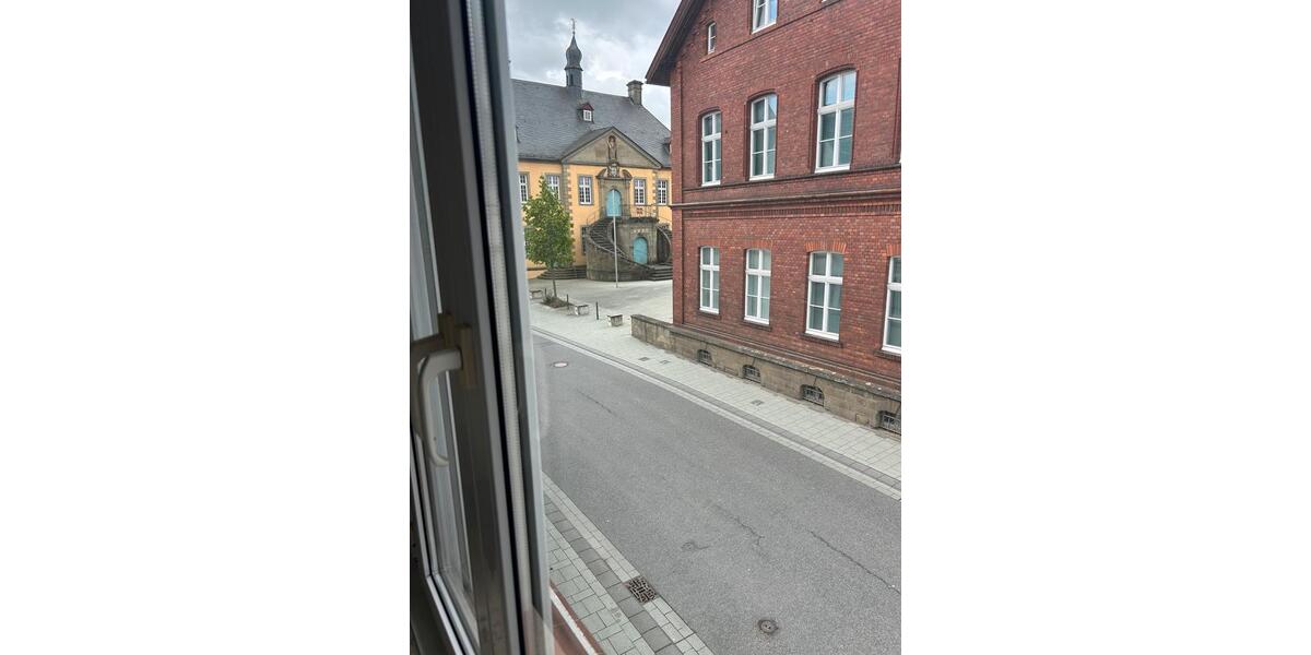Dachgeschoßwohnung Warstein - 4 Zimmer, 87 m&sup2;, 590&euro; | Angebot:26618913