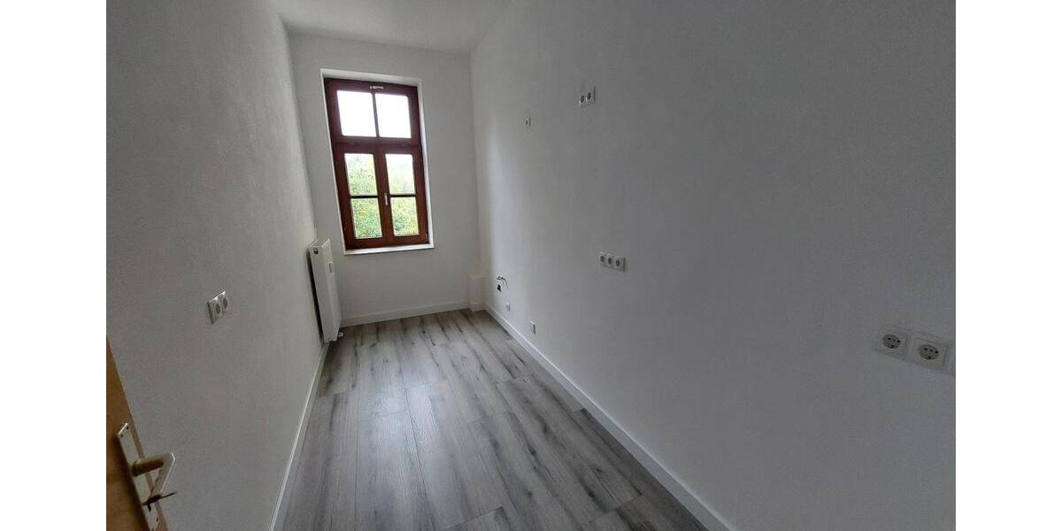Etagenwohnung Roßwein - 3 Zimmer, 83 m&sup2;, 458&euro; | Angebot:23333830