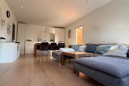 Haus Villmar - 3 Zimmer, 110 m&sup2;, 1.480&euro; | Angebot:26620710