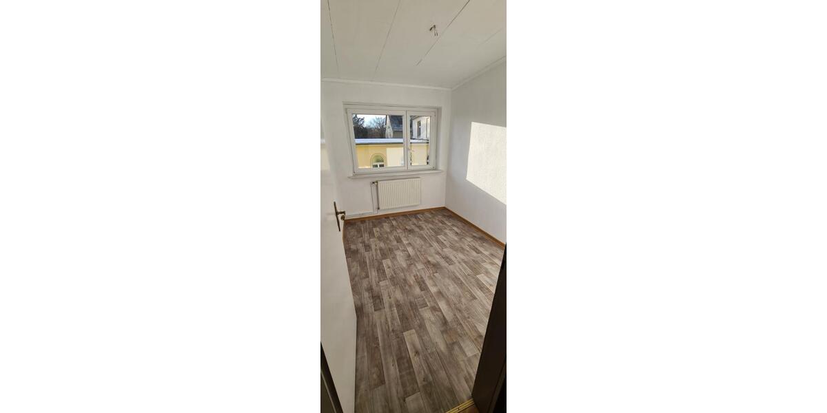 Etagenwohnung Ballenstedt - 4 Zimmer, 83 m&sup2;, 640&euro; | Angebot:26416339