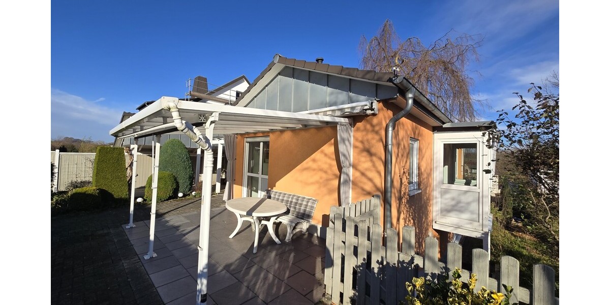 Großzügige Erdgeschosswohnung mit Balkon und Terrasse - Erdgeschoßwohnung Königswinter Oberpleis | Angebot:26738375