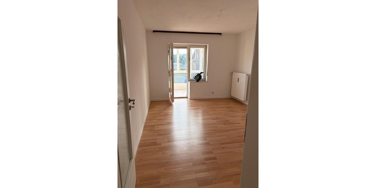 Terrassenwohnung Laaber - 3 Zimmer, 95 m&sup2;, 1.000&euro; | Angebot:25382326