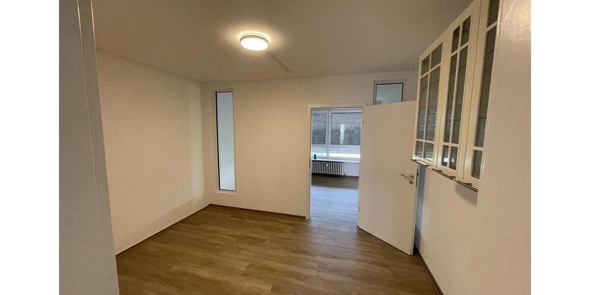 Etagenwohnung Darmstadt Darmstadt-Nord - 4.5 Zimmer, 93 m&sup2;, 1.350&euro; | Angebot:26429347