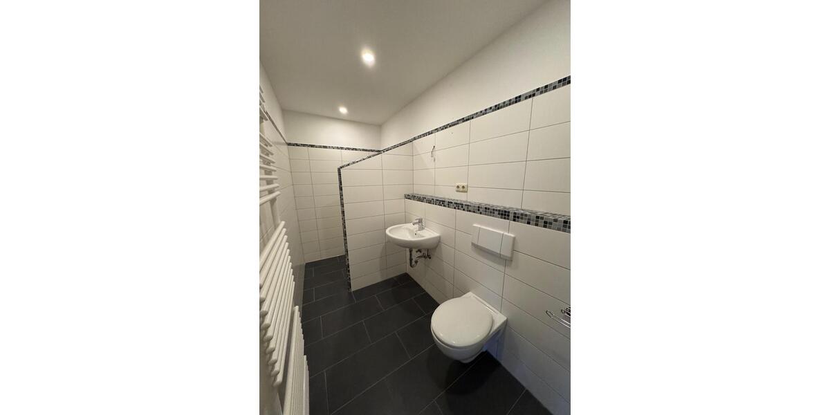 Etagenwohnung Bergen - 4 Zimmer, 123 m&sup2;, 860&euro; | Angebot:25281162