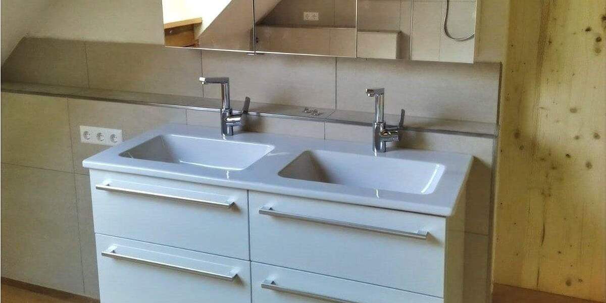 Mehrfamilienhaus, Wohnhaus Wilhelmsdorf Esenhausen - 4 Zimmer, 141 m&sup2;, 1.200&euro; | Angebot:25701172