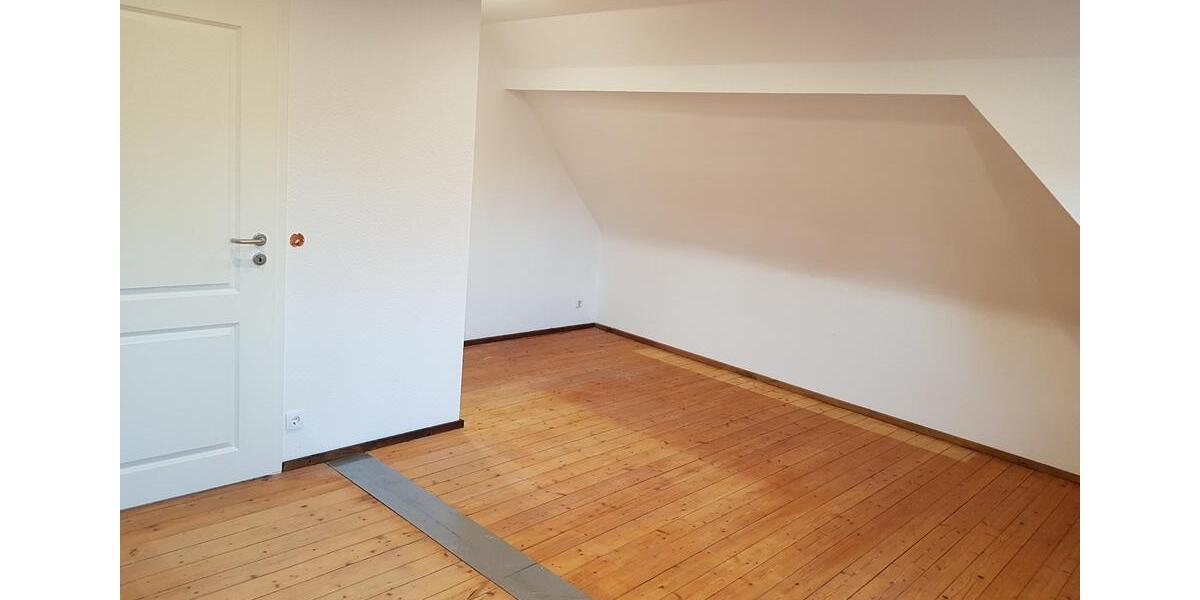 Dachgeschoßwohnung Celle Altenhagen - 3 Zimmer, 75 m&sup2;, 700&euro; | Angebot:25331372