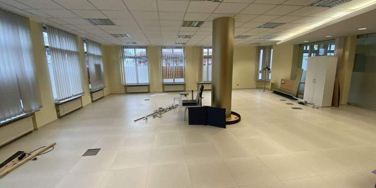 Gewerbeobjekt Kolbermoor - 4 Zimmer, 248 m&sup2;, 3.375&euro; | Angebot:23823079