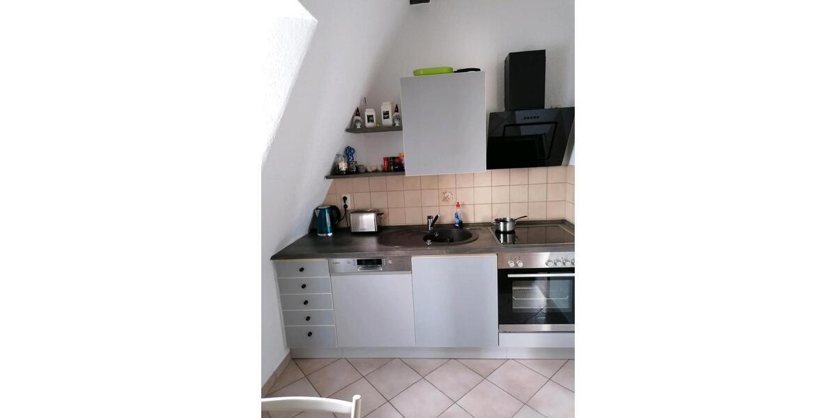 Dachgeschoßwohnung Neukirchen/Pleiße Pleiße - 2 Zimmer, 43 m&sup2;, 270&euro; | Angebot:23649524