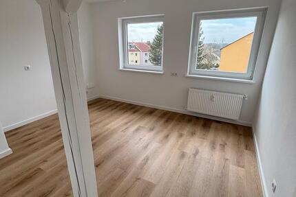 Komplett saniert: WG-Zimmer in Uninähe und fußläufig zum Bahnhof