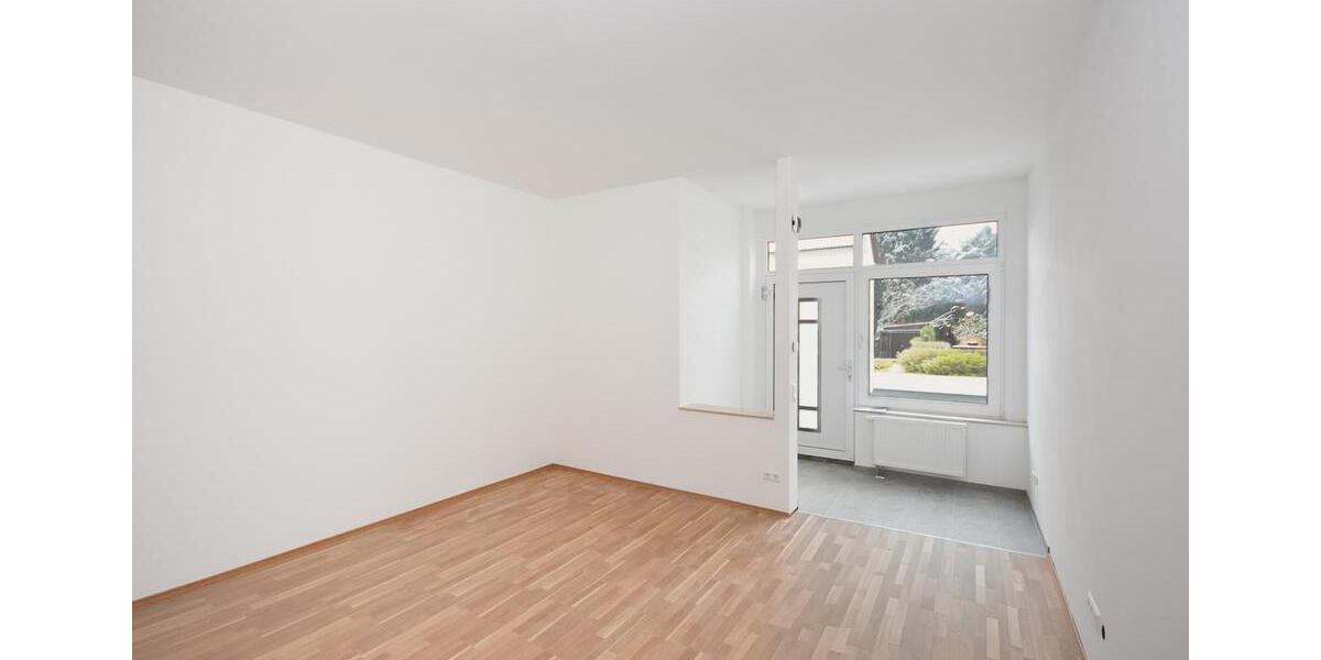 Erdgeschoßwohnung Dresden Klotzsche - 1 Zimmer, 29 m&sup2;, 495&euro; | Angebot:25181809