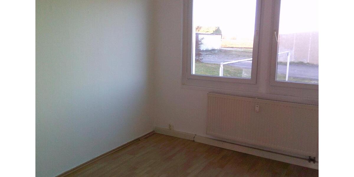 Erdgeschoßwohnung Rositz - 3 Zimmer, 56 m&sup2;, 255&euro; | Angebot:24755918