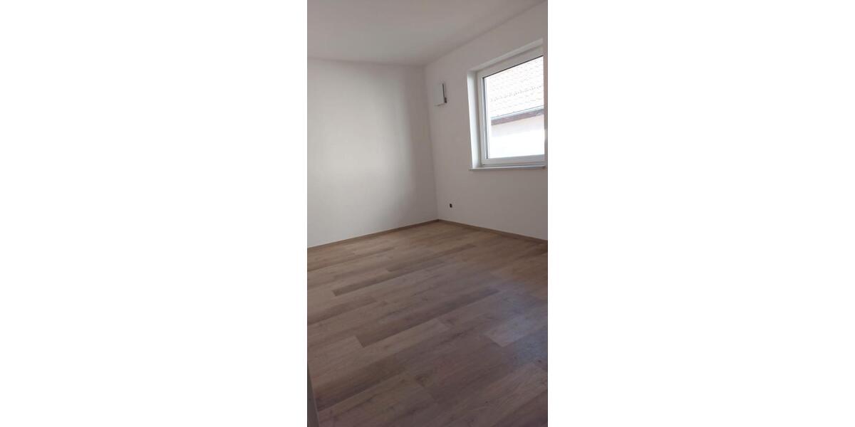 Etagenwohnung Schierling - 2 Zimmer, 78 m&sup2;, 710&euro; | Angebot:26312184