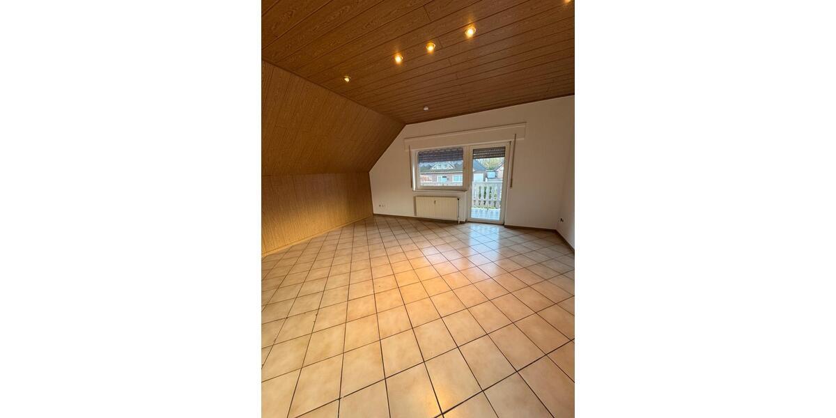 Dachgeschoßwohnung Garrel - 2 Zimmer, 80 m&sup2;, 1.000&euro; | Angebot:26485127