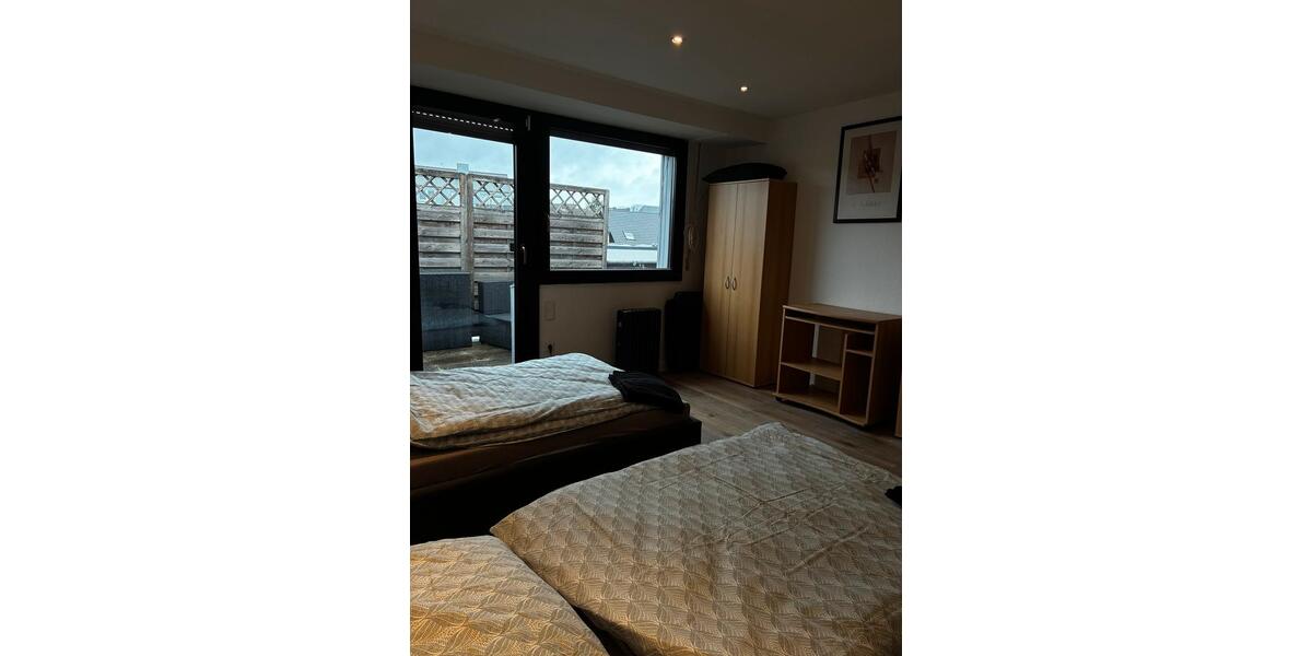 Wohnen auf Zeit Schwerte - 7 Zimmer, 180 m&sup2;, 100&euro; | Angebot:24906532