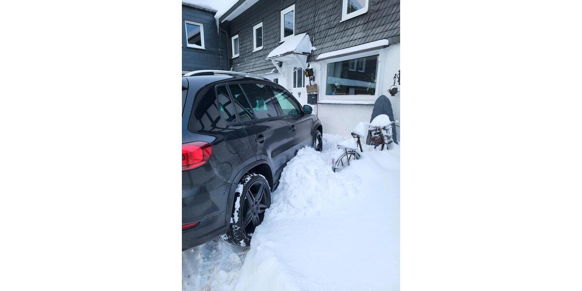 Einfamilienhaus Krefeld Gellep-Stratum - 10 Zimmer, 250 m&sup2;, 1.700&euro; | Angebot:25313036