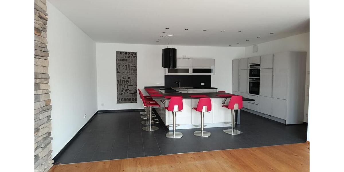 Etagenwohnung Zwenkau - 3 Zimmer, 108 m&sup2;, 1.500&euro; | Angebot:24731217