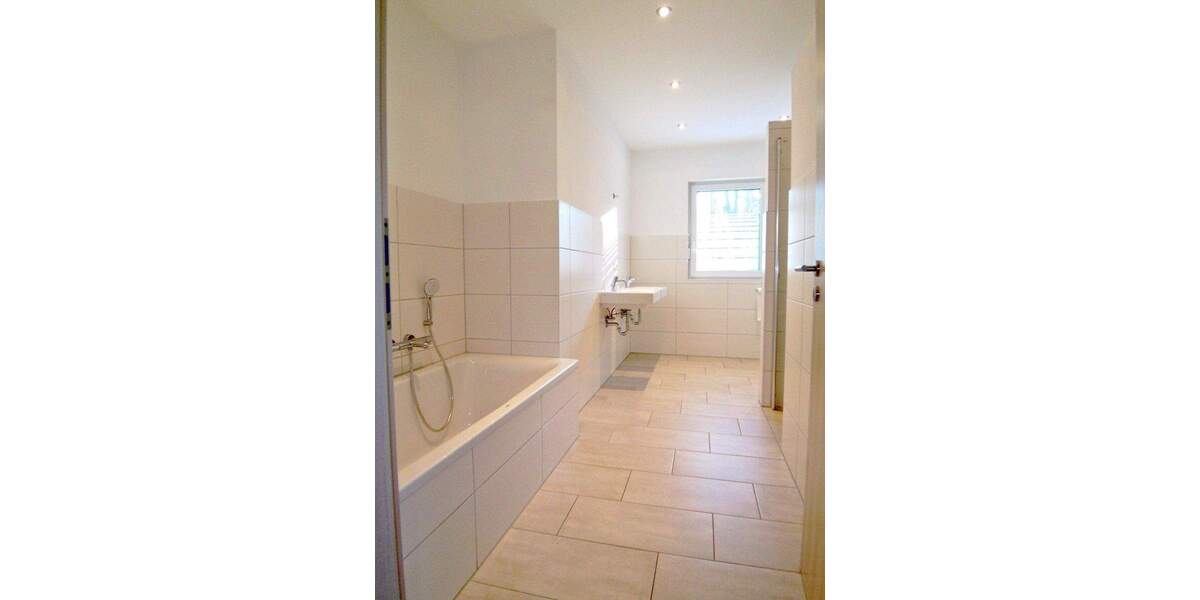 Etagenwohnung Obergurig Singwitz - 3 Zimmer, 90 m&sup2;, 900&euro; | Angebot:25696418