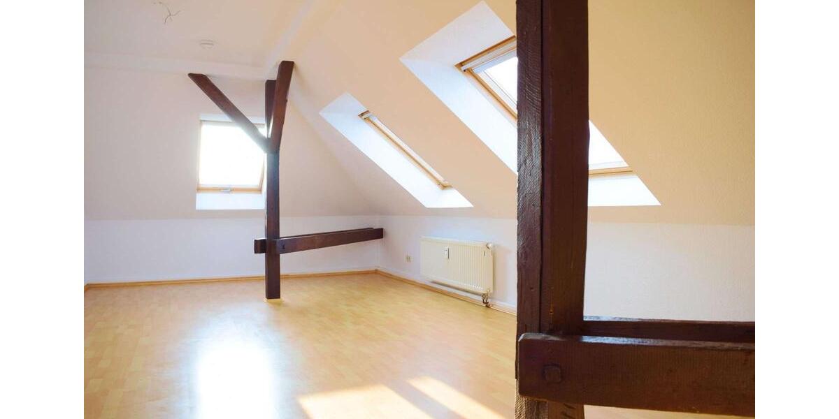 Dachgeschoßwohnung Köthen (Anhalt) - 2 Zimmer, 49 m&sup2;, 350&euro; | Angebot:24418142