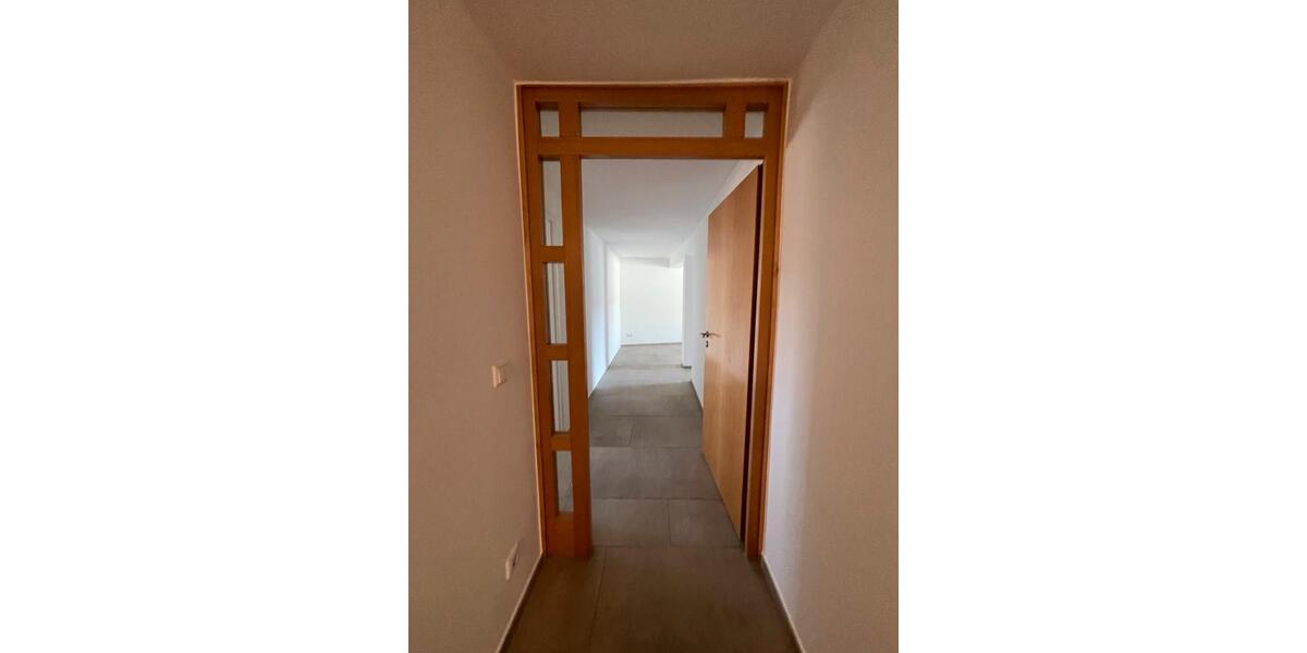 Dachgeschoßwohnung Haßfurt - 4 Zimmer, 105 m&sup2;, 990&euro; | Angebot:25311912