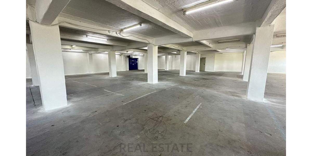 1.000 m² Lagerfläche mit innenliegendem Lastenaufzug im 6.OG in Citynähe zimmer