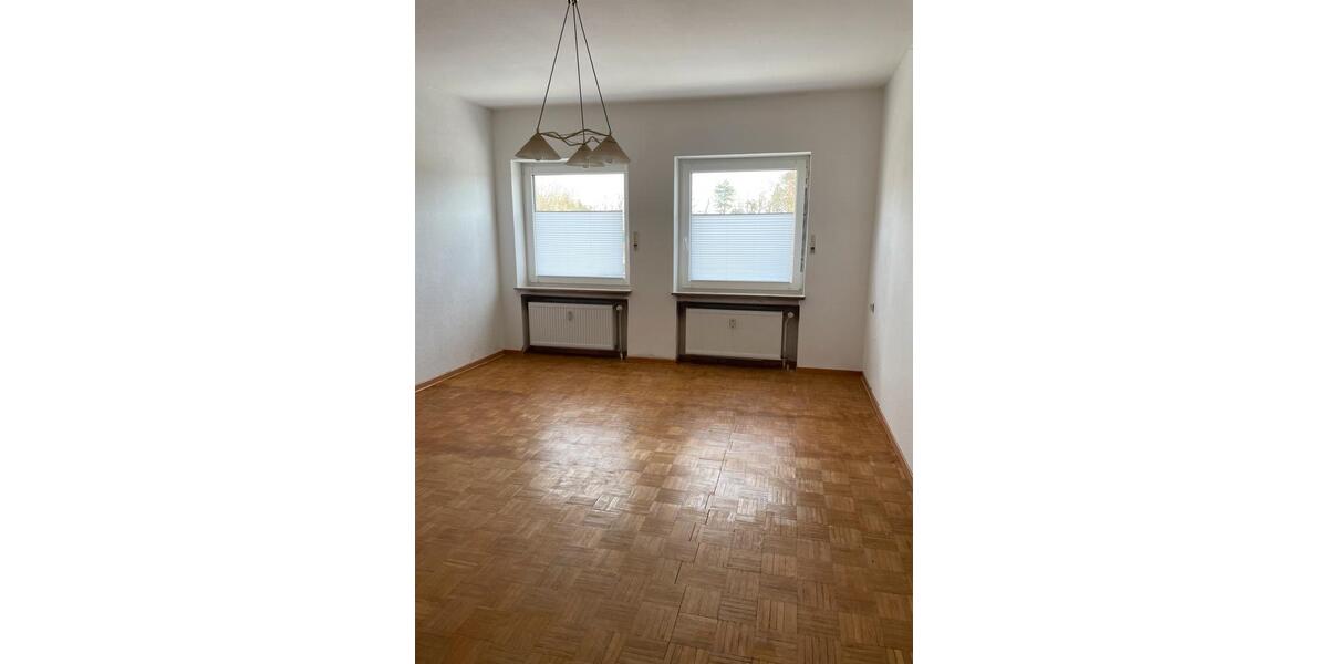 Dachgeschoßwohnung Papenburg - 7 Zimmer, 133 m&sup2;, 1.300&euro; | Angebot:25921406
