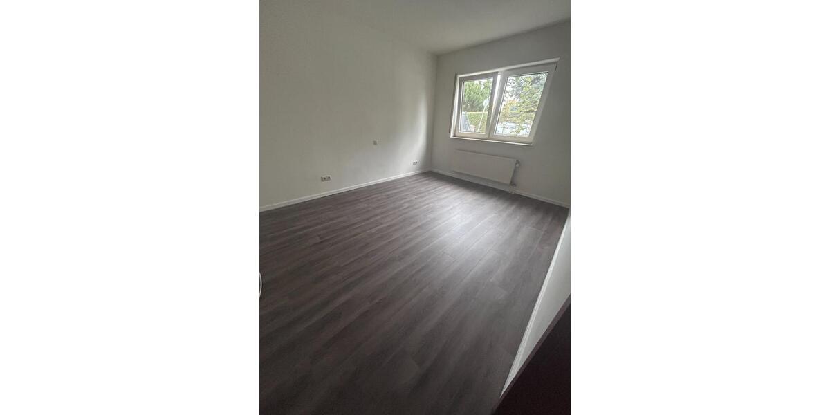 Erdgeschoßwohnung Osthofen - 3 Zimmer, 75 m&sup2;, 975&euro; | Angebot:24868809