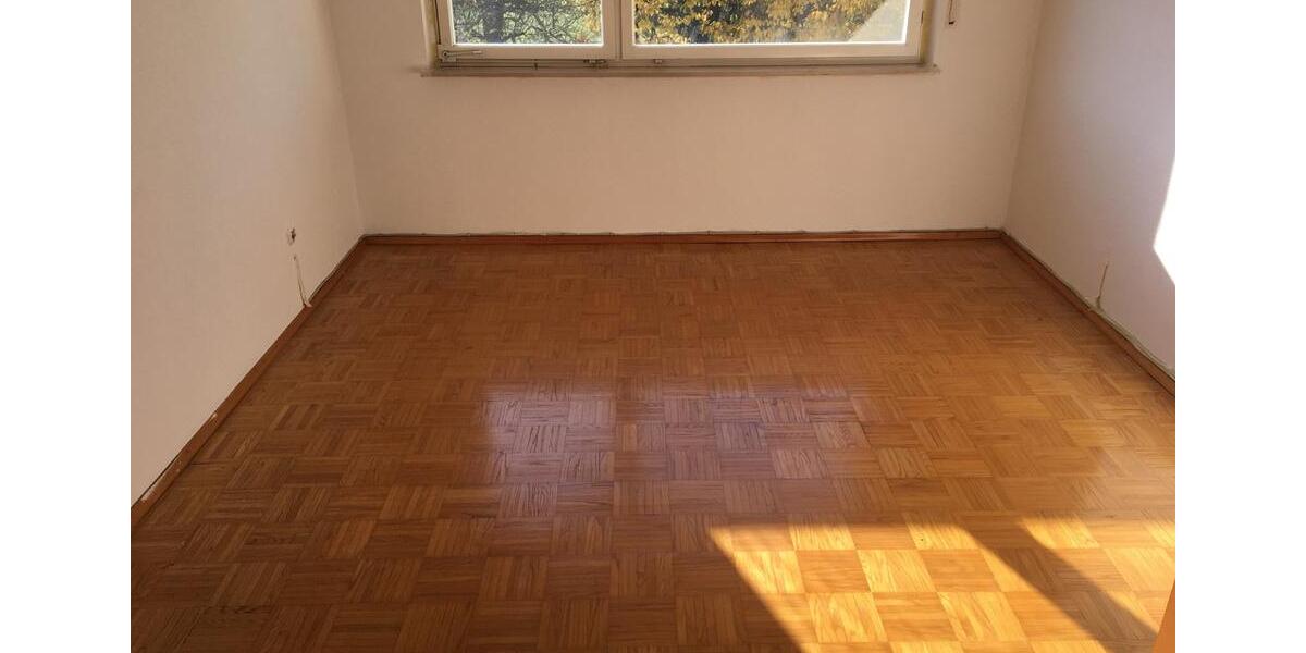 Etagenwohnung Ofterdingen - 4 Zimmer, 95 m&sup2;, 750&euro; | Angebot:25919110