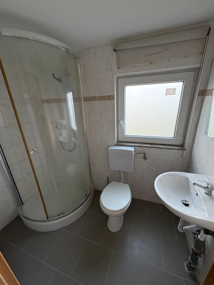 Neu renoviertes Einfamilienhaus mit Garten & Stellplatz