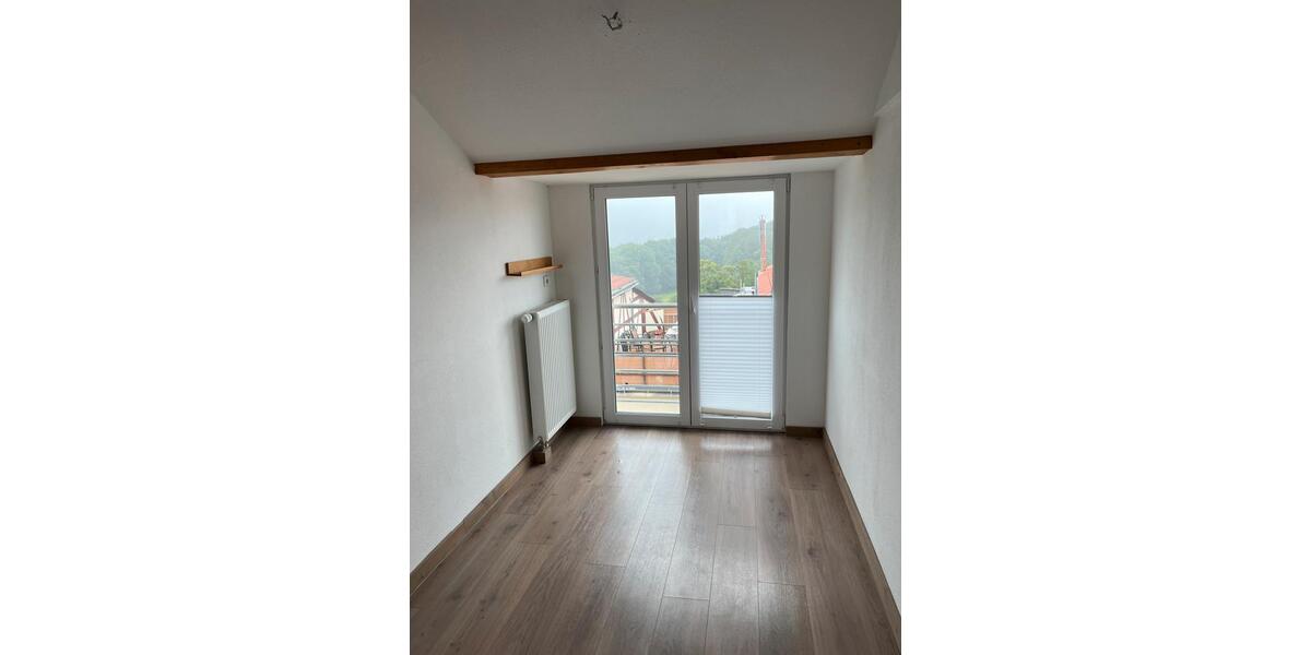 Dachgeschoßwohnung Modautal - 4 Zimmer, 96 m&sup2;, 960&euro; | Angebot:24849511