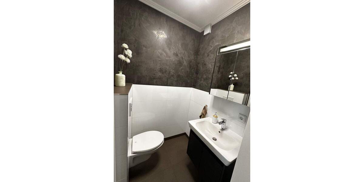 Etagenwohnung Uetersen - 3 Zimmer, 93 m&sup2;, 1.350&euro; | Angebot:24992347