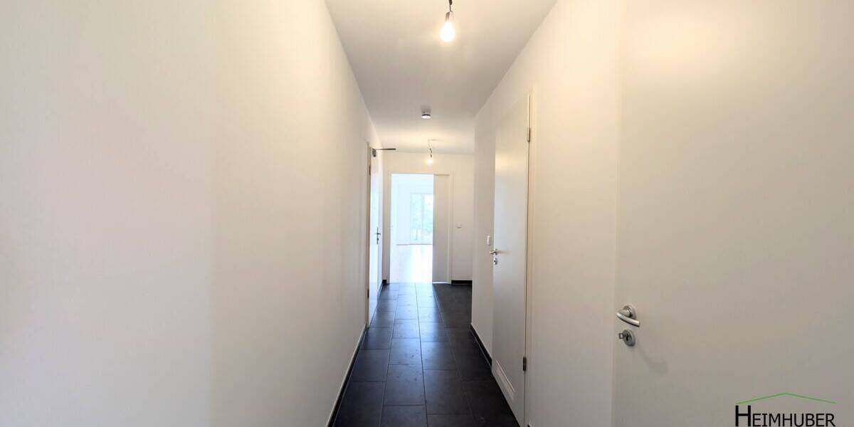 Etagenwohnung München Ramersdorf-Perlach - 3 Zimmer, 102 m&sup2;, 2.100&euro; | Angebot:26043003