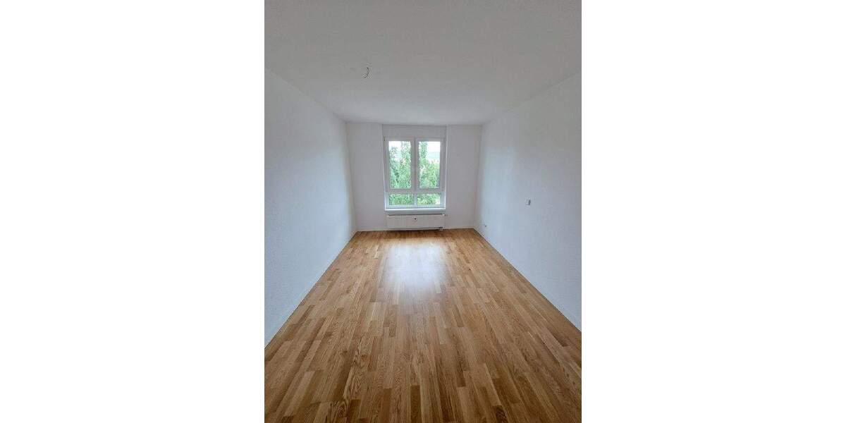 Etagenwohnung Dresden Mickten - 2 Zimmer, 61 m&sup2;, 672&euro; | Angebot:26228353
