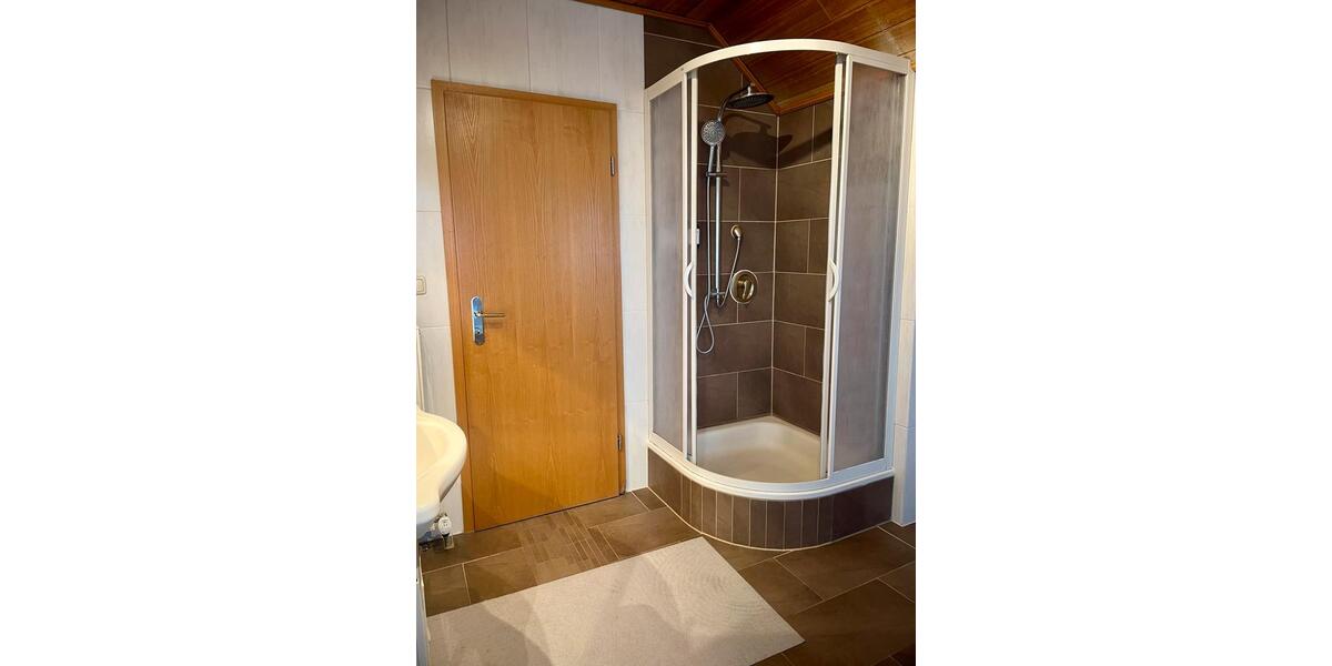 Wohnen auf Zeit Gründau - 1 Zimmer, 160 m&sup2;, 380&euro; | Angebot:26591866
