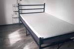 Einzelzimmer, 2 Bettzimmer, Küche, Bad, Hof, Kellerbar, Waschmasc zimmer