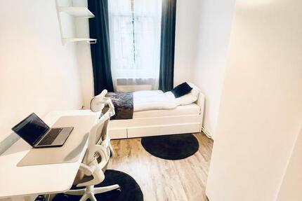 Schönes möbliertes WG Zimmer direkt in Uni Nähe und Stadtnähe 1 zimmer