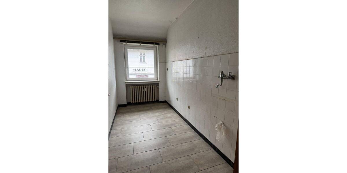 Etagenwohnung Borgholzhausen - 1 Zimmer, 190 m&sup2;, 2.200&euro; | Angebot:26820877
